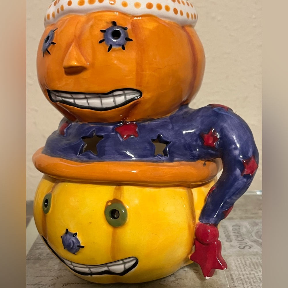 Hand Painted Pumpkin Stack Candle Holder/Halloween Decor - Picture 6 of 7
